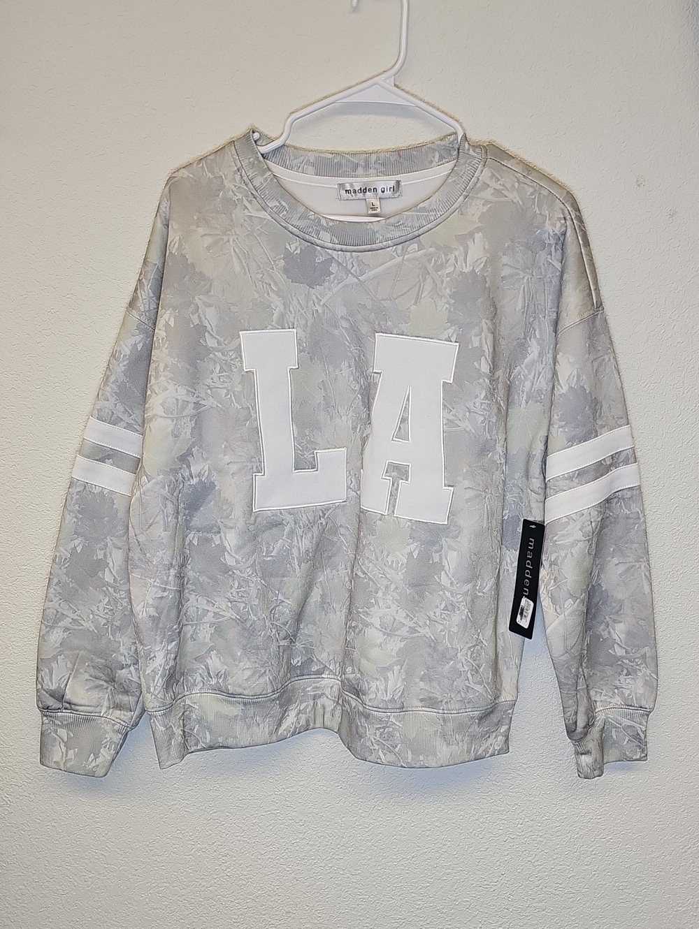 Madden Girl Gray White LA Pullover Sweatshirt Large Camo Print